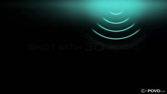 Мужик ебет любовницу в горло возле бассейна