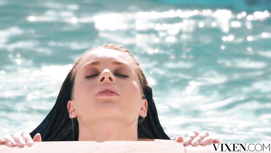 Личная помощница Лана не удержалась перед шикарным начальником