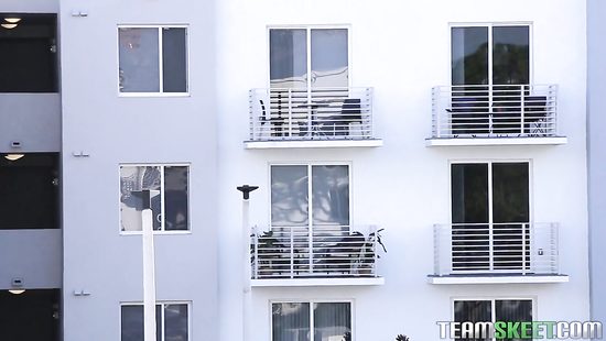 Заказал куклу-робота для сексуальных утех