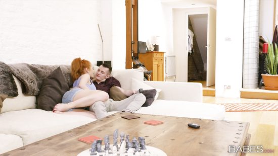 Мачеха учит молодых правильно трахаться