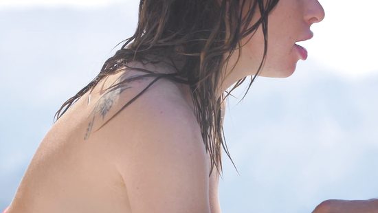 Ангелина Дорошенкова трахается со спасателем на пляже