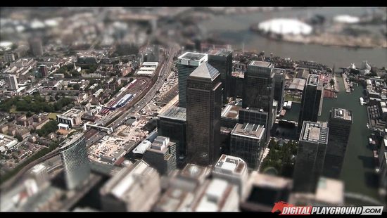 Сексуальное приключение Шерлок Холмса с брюнеткой в чулках. Порно пародия.