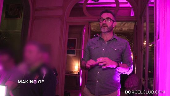 Небольшое путешествие за кадром порно съемок с сексуальными девушками