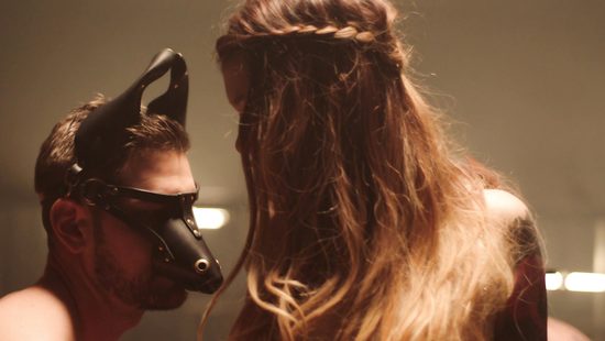 Арт взгляд на секс втроем