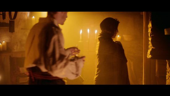 Девушка уснула, читая эротический роман и увидела замечательный сон