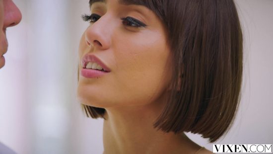 В этих отношениях сразу понятно, что жена доминирует над мужем