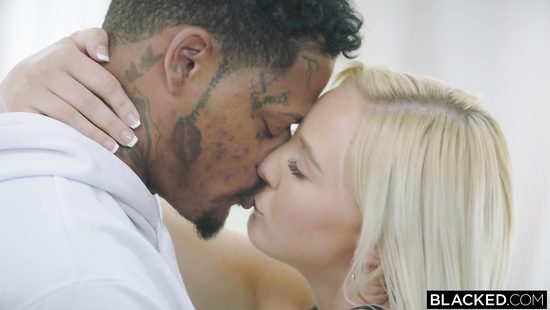 Любовь к большому члену, а не парню