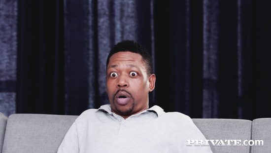 Идеальный сосед для починки телика и траха во все щели