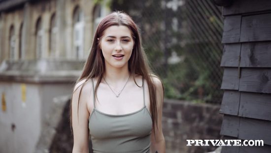 Романтик и дрыщ, но отличный трахер оказался