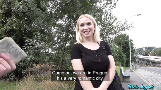 Легкий минет в подворотне принес двойную зарплату девке