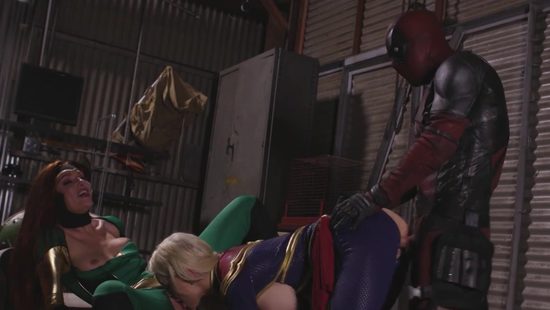 Капитан Марвел теперь сисястая блонда. Сиськи все-таки спасут мир!