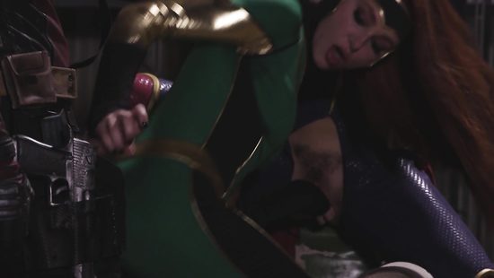 Капитан Марвел теперь сисястая блонда. Сиськи все-таки спасут мир!