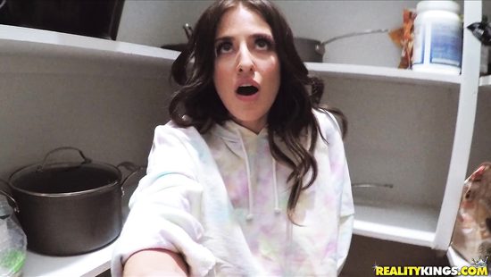 Игра в прятки для взрослых