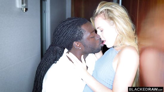 Слишком дерзкая, чтобы просто спать по ночам