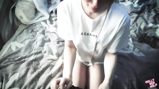 Лучше поиграй с моим членом, чем весь день в приставке