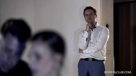 Муж любит смотреть на секс своей жены с другими мужчинами