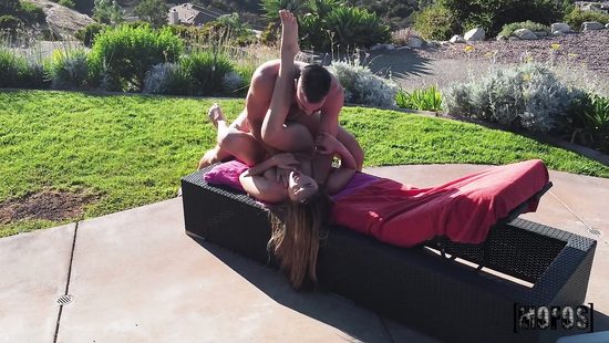 Ненасытная молодушка - идеальный вариант для поездки на отдых