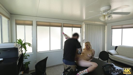 Получение оргазма и очистка истории в одном кабинете