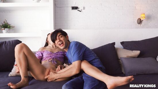 Немного спермы к попкорну не помешает