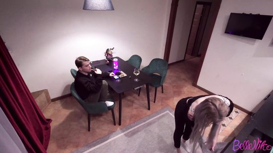 Девственница позволяет только в попку до свадьбы