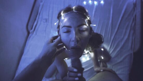 Подарок от сайта знакомств в виде худенькой поебушки