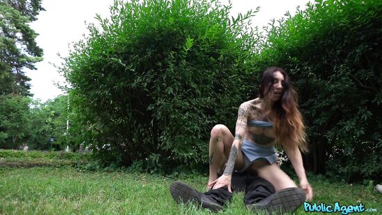 Бесплатная тату в обмен на минет