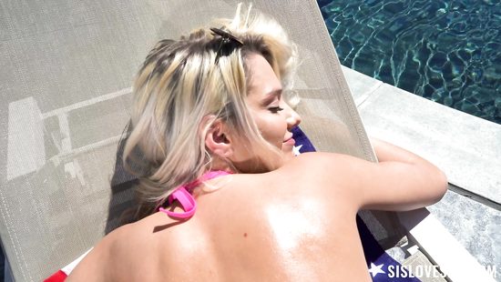 Недотрах сводной сестрички быстро исправляется