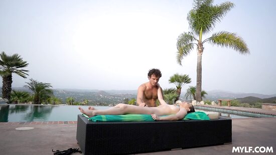 Наглость и нежность рук