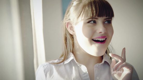 Похотливый ботаник отымел красивую студентку в мохнатую письку