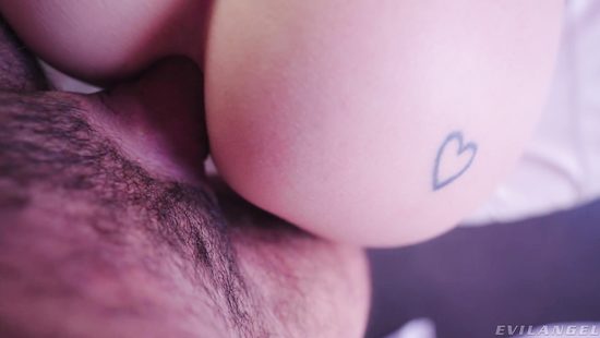 Ласковая кошечка вернулась