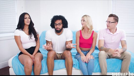 Отмена тусы, так хоть с братишками поебемся