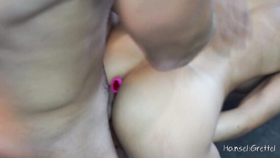 Оргазм с анальной пробкой вдвойне сильнее