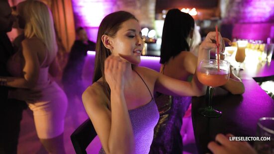 Пара коктейлей и гуляй пизда