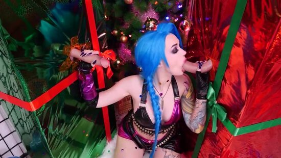 Заряд новогоднего настроения с порнушницей