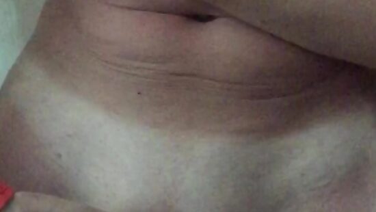 Юля дрочит стоя