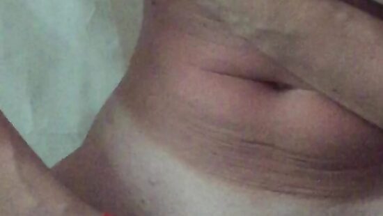 Юля дрочит стоя