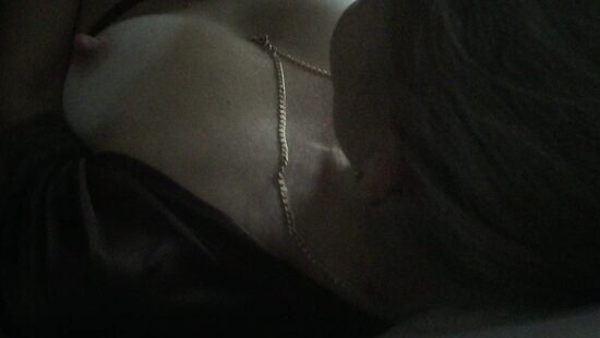 Юля трахается и кончает