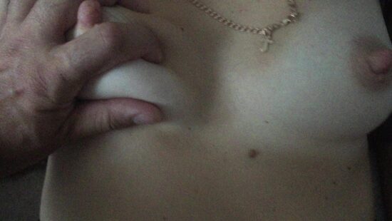 Юля трахается и кончает