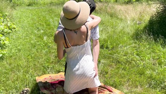 Наблюдать бывает приятно