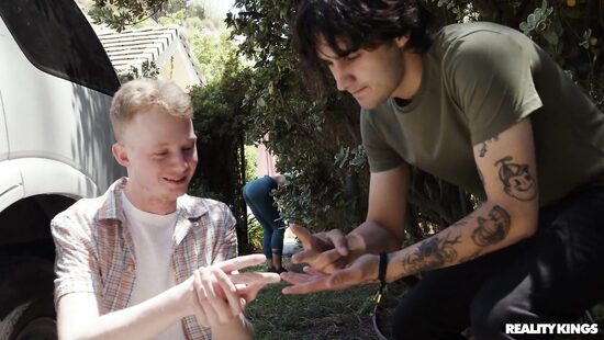 Чики-брики пальчик выкинь