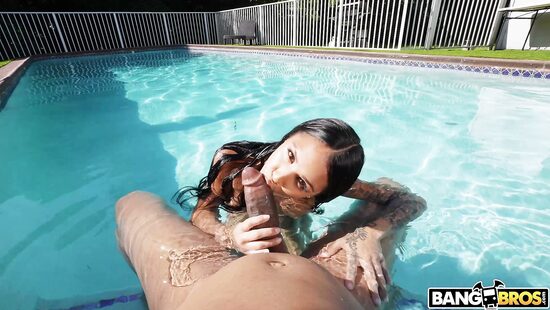 Едва сошлись размерами