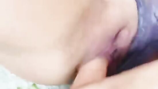 Всаживаю в себя 19 сантиметром