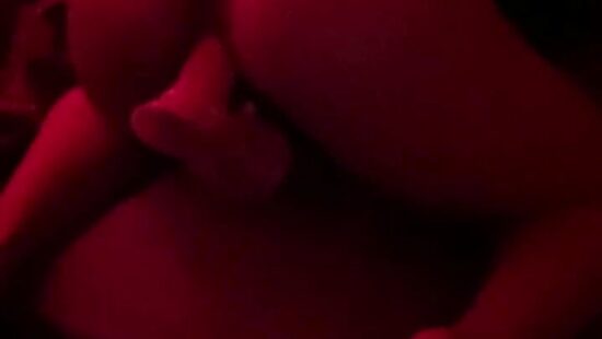 Трахаю себя раков в киску