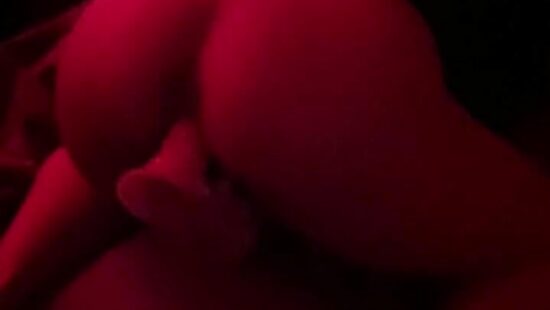 Трахаю себя раков в киску