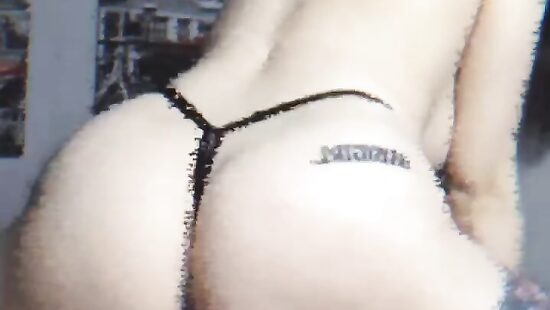 Поможешь выбрать трусики?