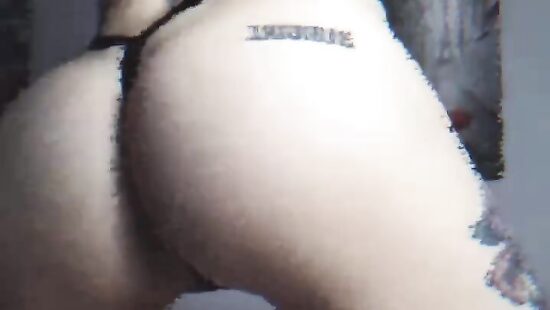 Поможешь выбрать трусики?