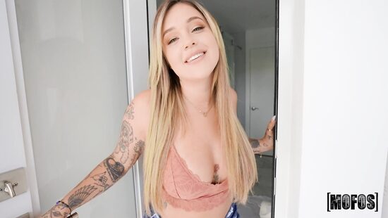 Мачете ебет и кончает