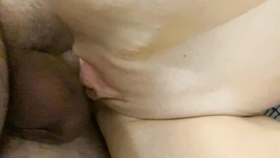 Катя бочком