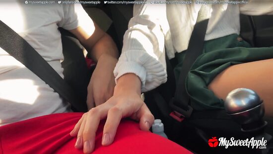 Сначала освоим рычаг коробки передач