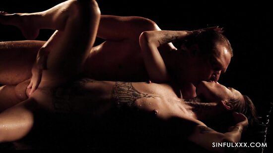 Снаружи всех измерений